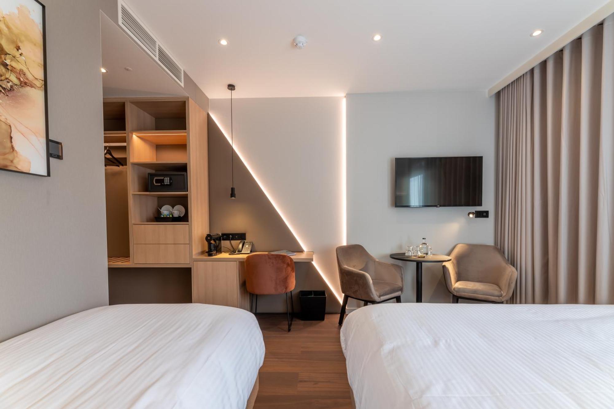 The Cornr Hotel Nieuwpoort Exterior photo
